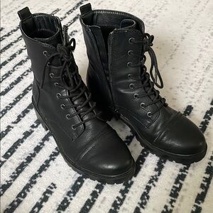 Universal Thread Black Lace-Up Combat Boots